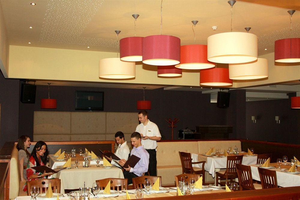 Erdospuszta Club Hotel Fenyves เดเบรตเซน ภายนอก รูปภาพ