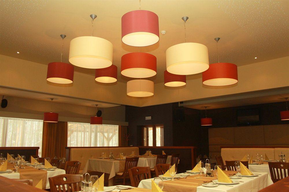 Erdospuszta Club Hotel Fenyves เดเบรตเซน ภายนอก รูปภาพ