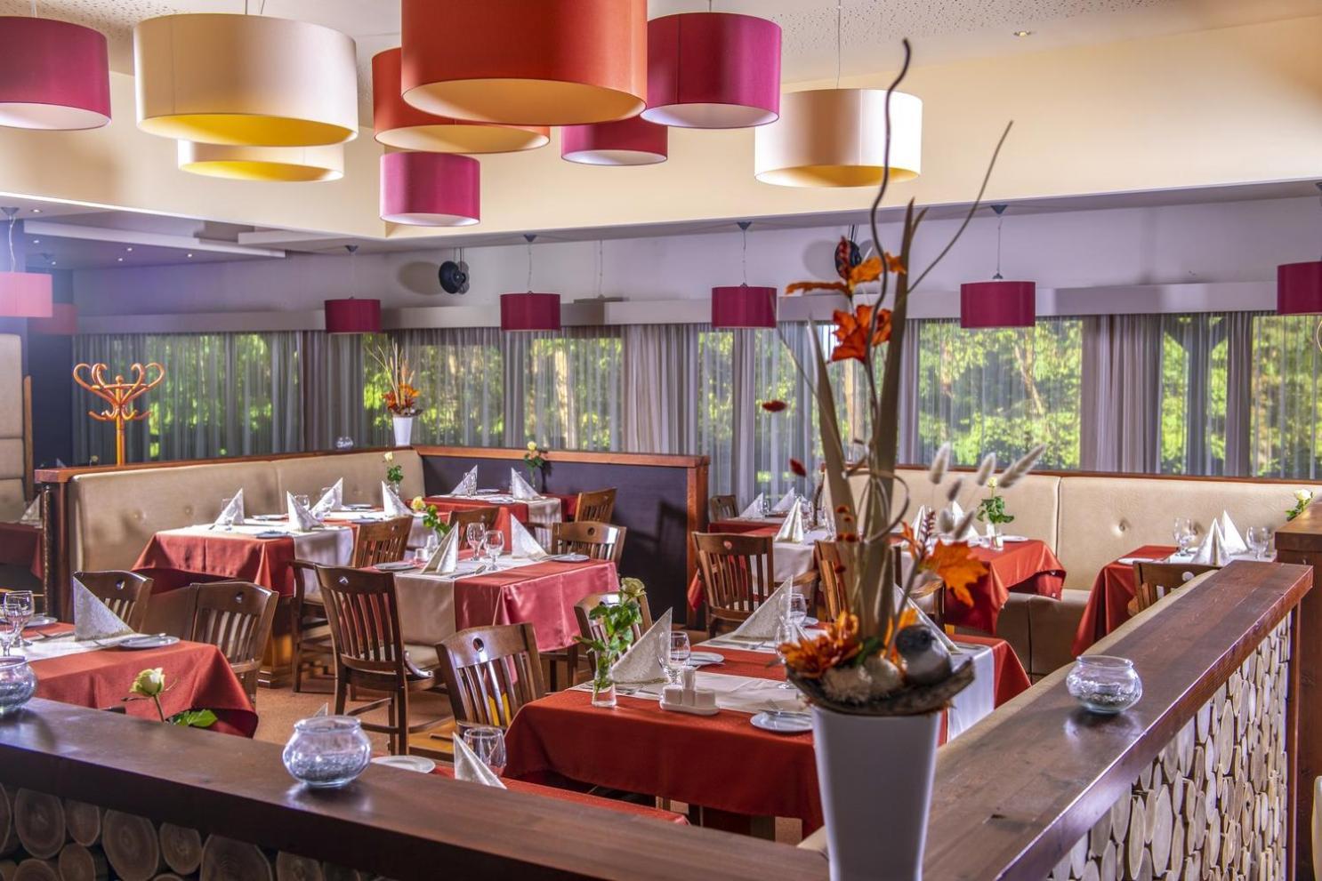 Erdospuszta Club Hotel Fenyves เดเบรตเซน ภายนอก รูปภาพ