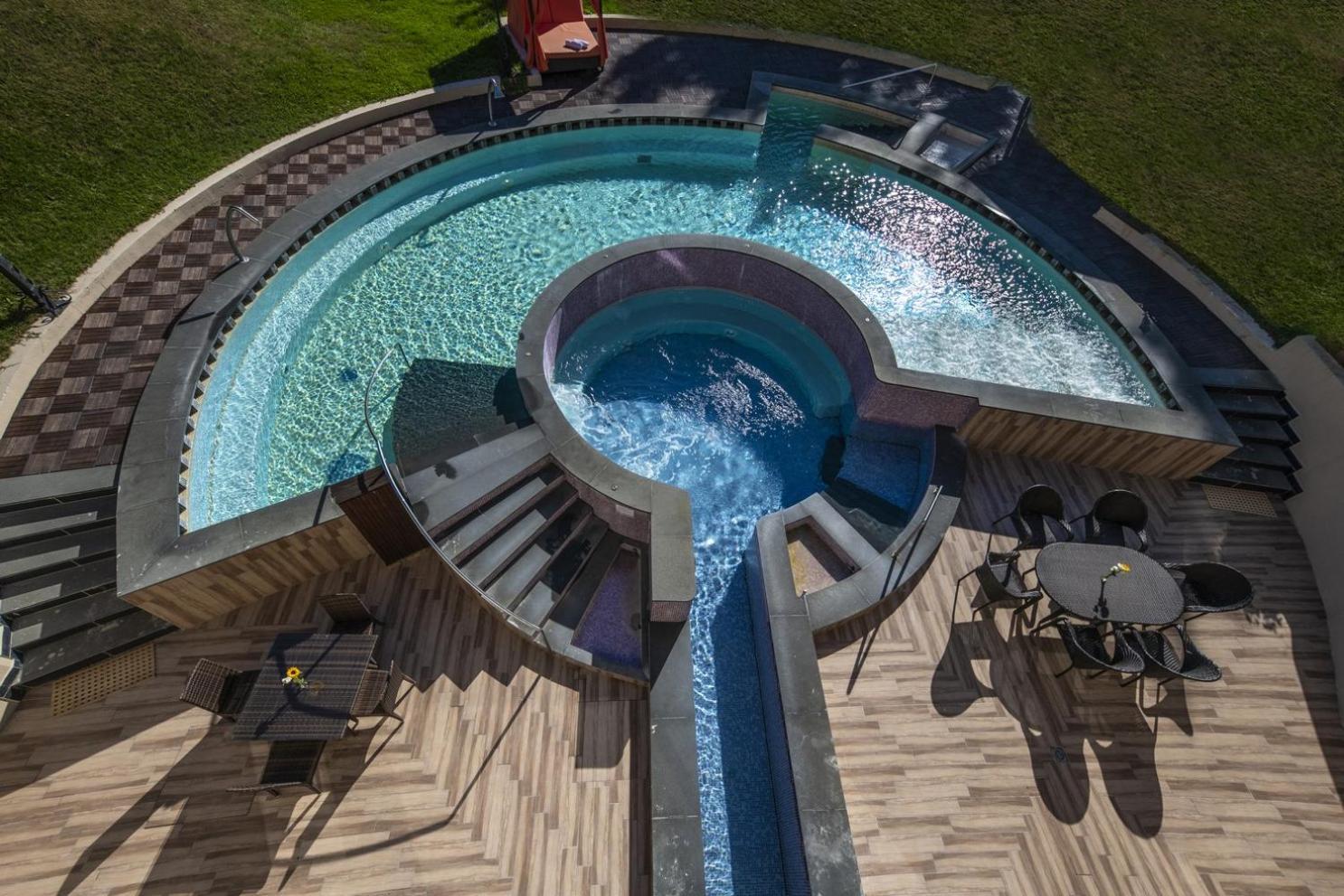 Erdospuszta Club Hotel Fenyves เดเบรตเซน ภายนอก รูปภาพ